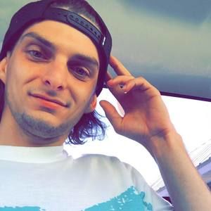 Meet your Posher, Beau